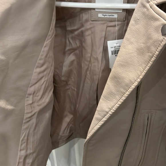 Abercrombie And Fitch Vegan Leather Moto Jacket - Picture 7 of 8